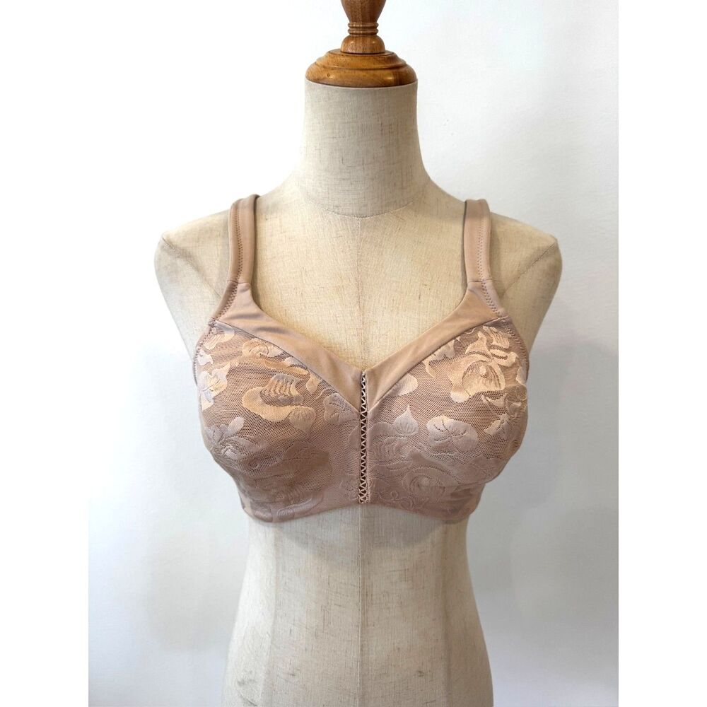 Wacoal Awareness Wireless Bra Naturally Nude Size 36C Unpadded Soft Cup